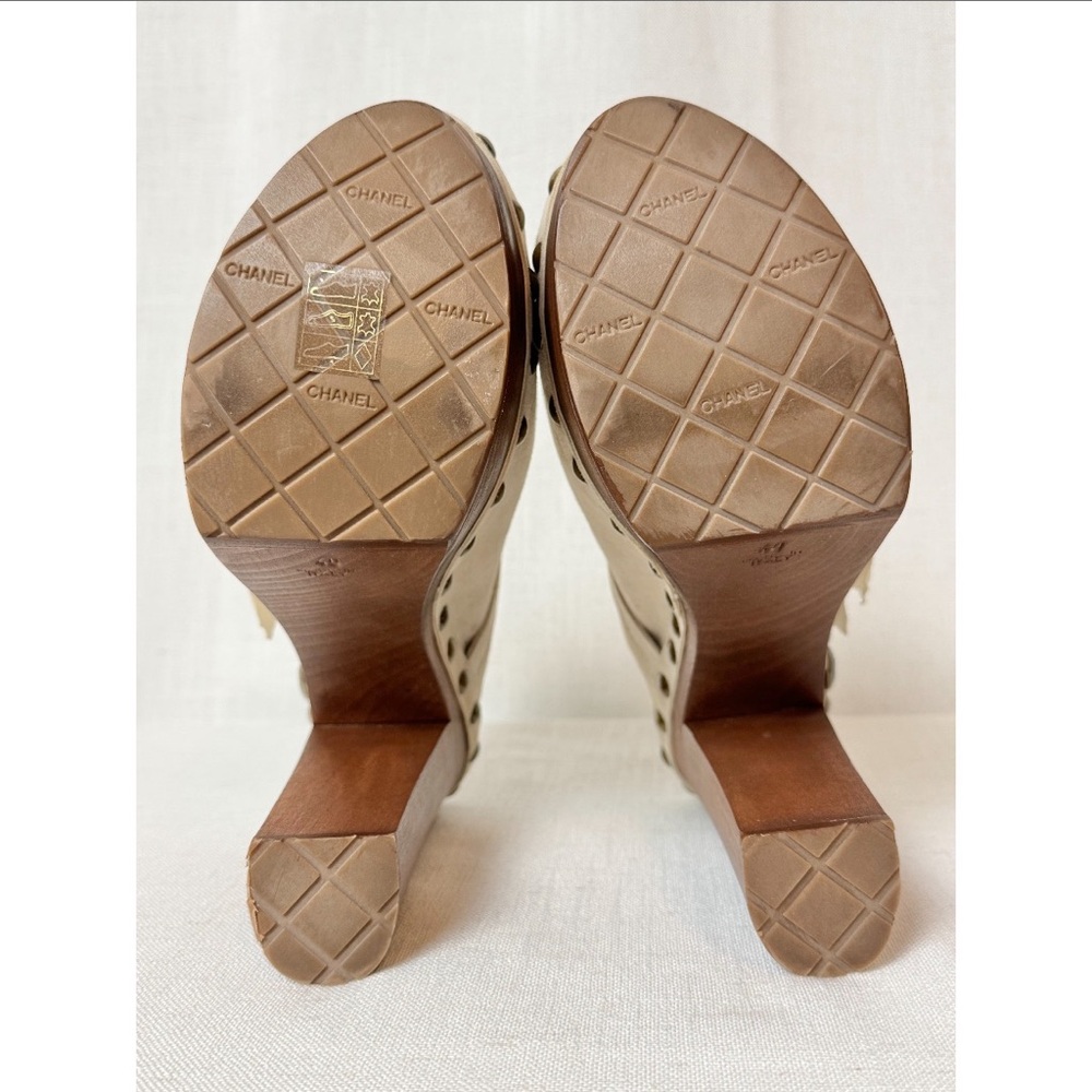 CHANEL Bridal Cream Floral Platform Clogs - Picture 9 of 13
